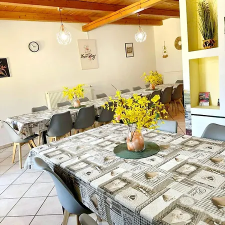 Forras Vendeghaz *