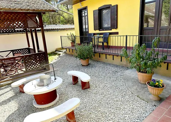 Forras Vendeghaz Guest house 3*